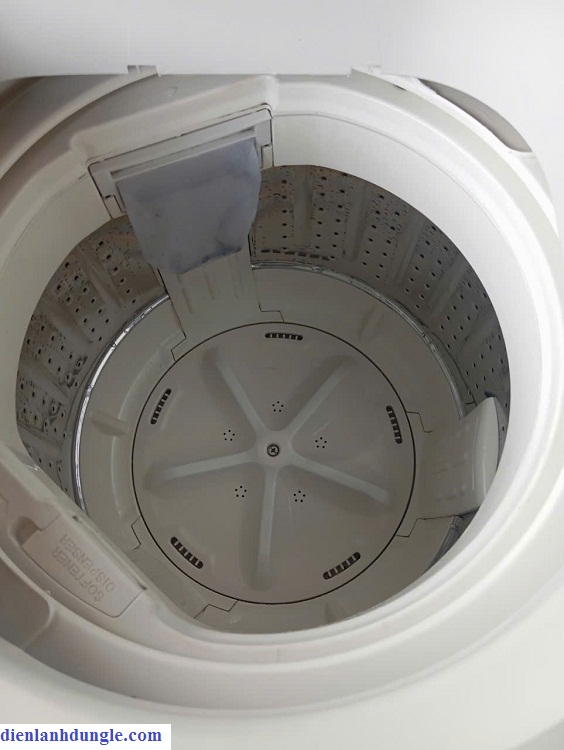 MÁY GIẶT CŨ - 7KG - SANYO