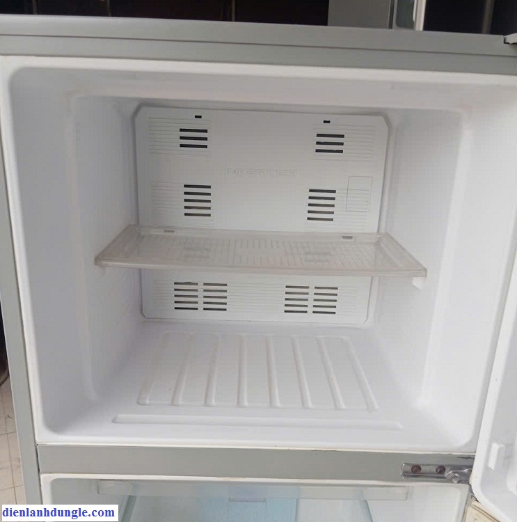 TỦ LẠNH CŨ AQUA 267L - INVERTER