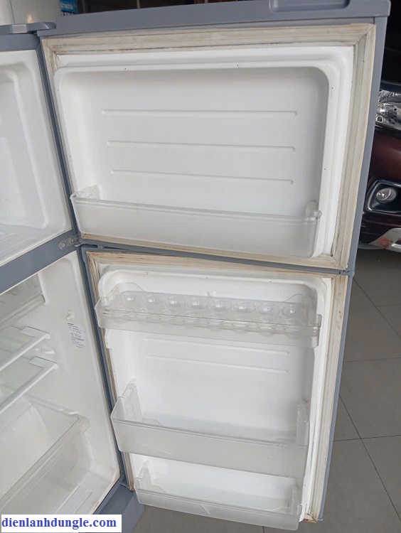 TỦ LẠNH CŨ 165L - SHARP