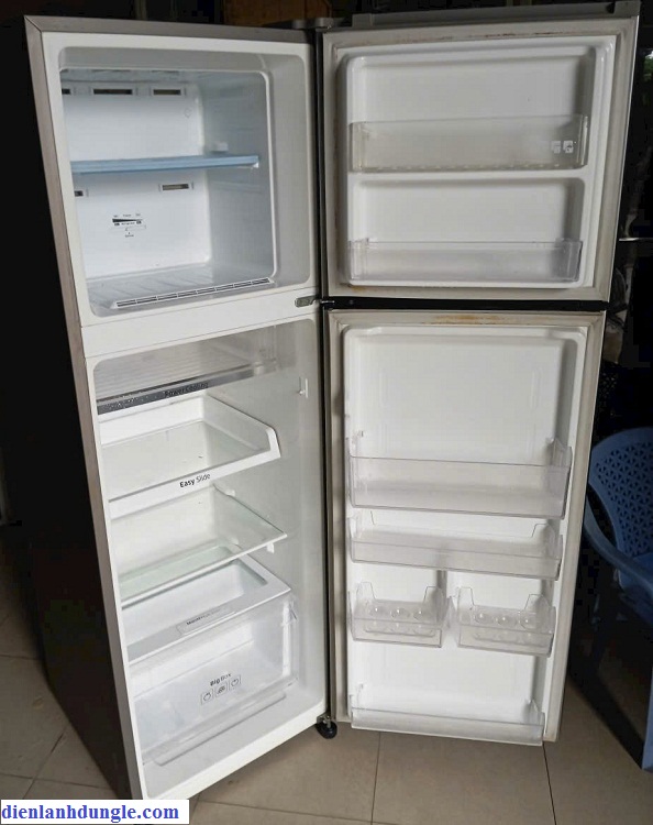 TỦ LẠNH CŨ SAMSUNG 255L - INVERTER